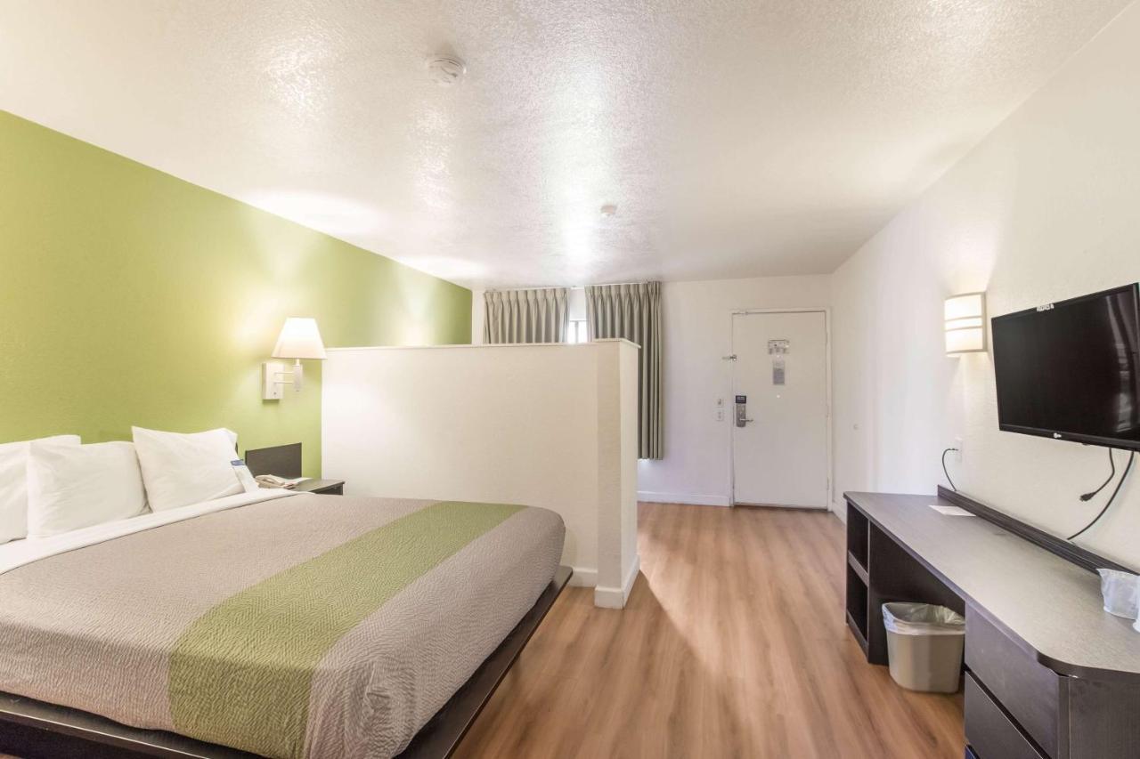 Motel 6 Хемет Экстерьер фото