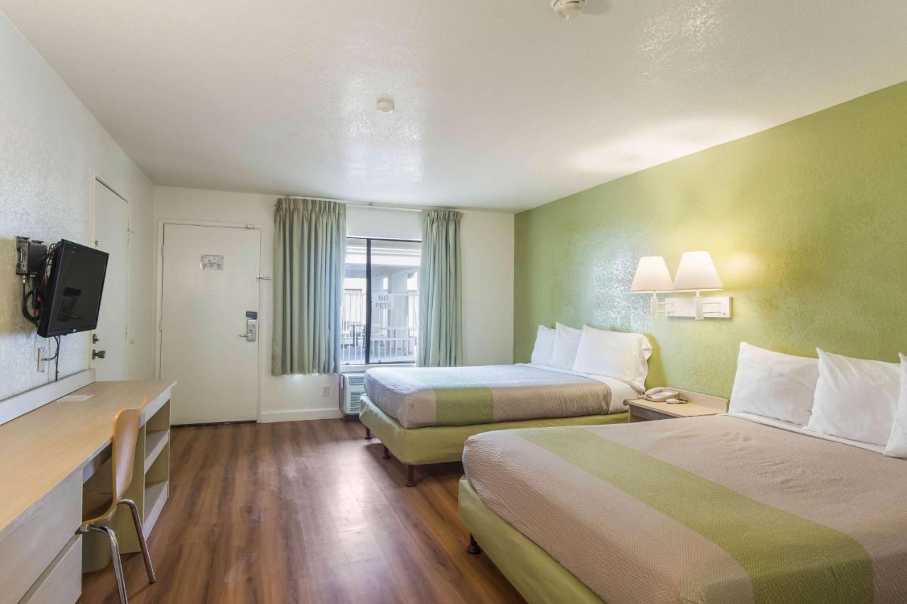 Motel 6 Хемет Экстерьер фото